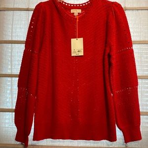 Pullover lightweight sweater